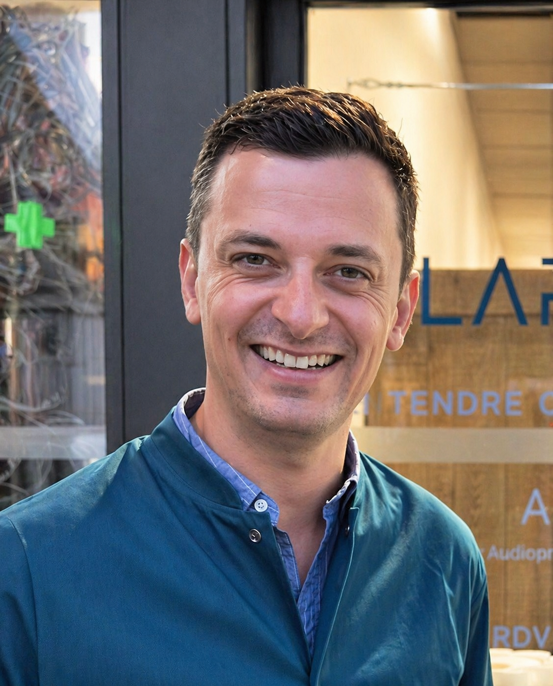 Julien Delobelle, audioprothesiste cofondateur Clarté Audition